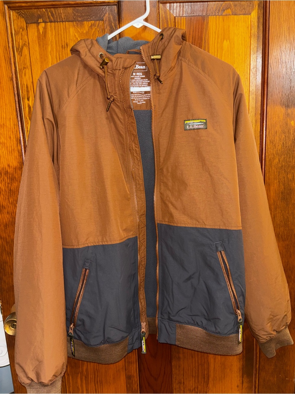 L.L. Bean Men’s MEDIUM insulated Bomber jacket Brown NWOT